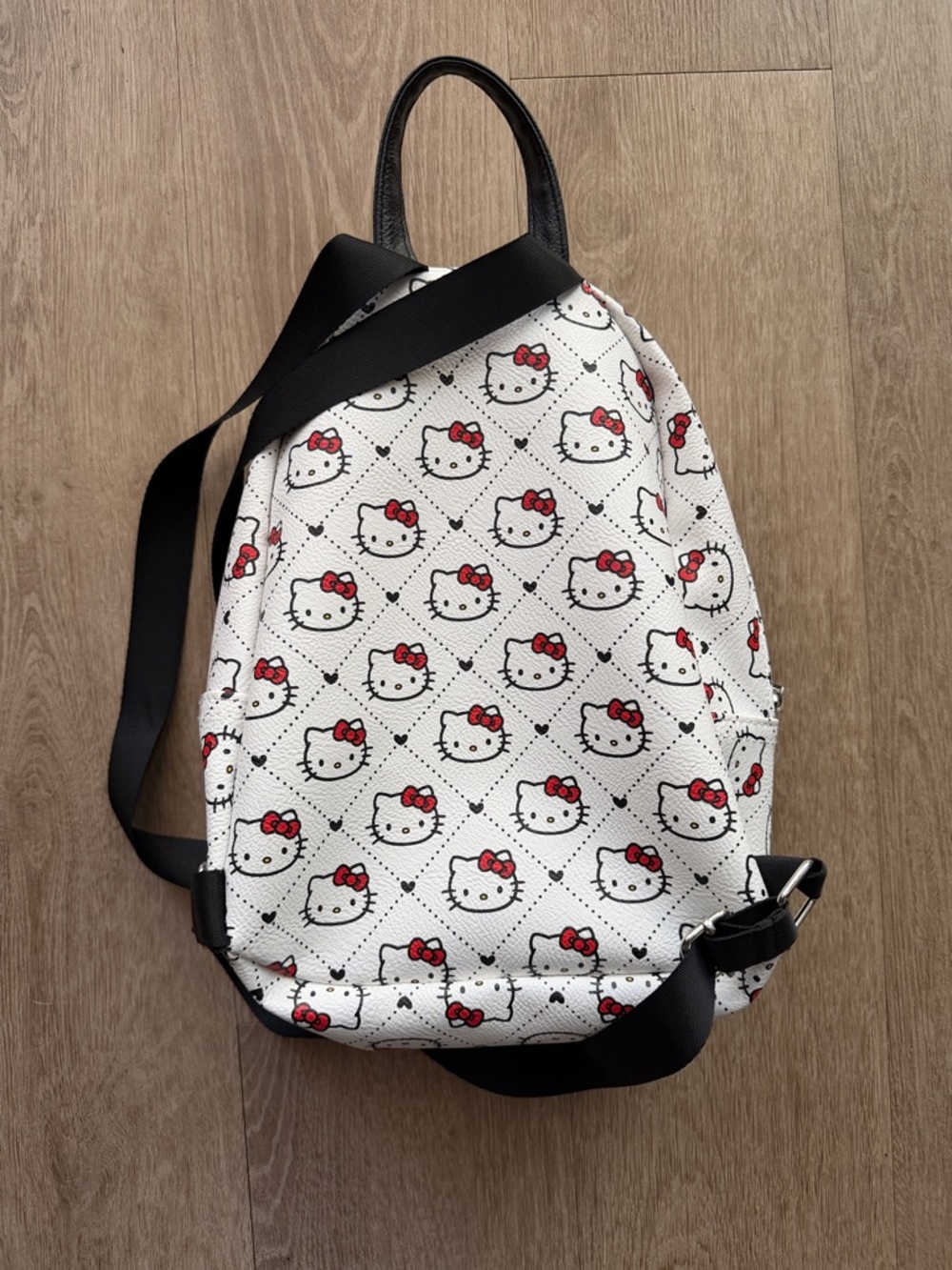 Hello Kitty Mini Backpack - Picture 2 of 2